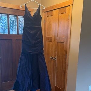 Amsale Midnight Blue V-Neck Gown sz 0